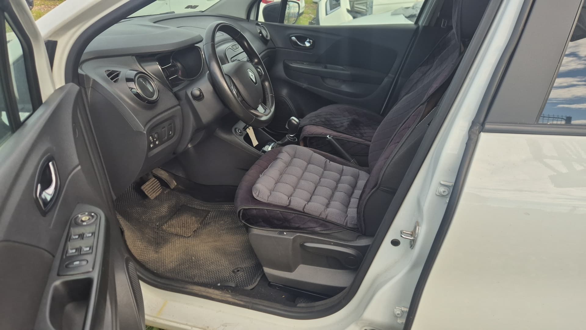 Renault Kaptur - 5