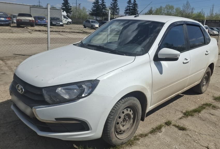 Lada Granta седан - 1