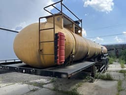 Нпо Вектор 9001* Полуприцеп цистерна для перевозки кислоты - 1
