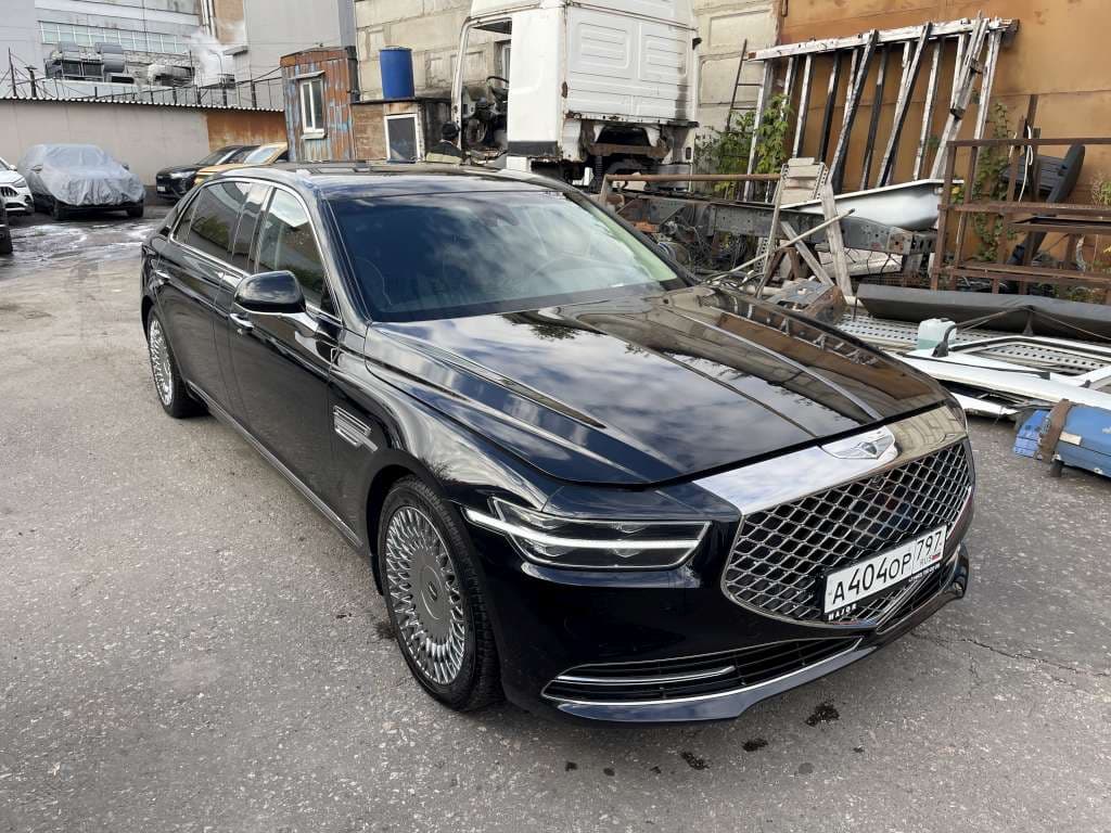 Genesis G90L - 2