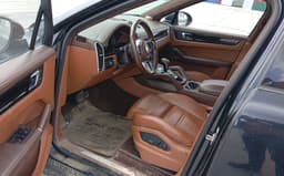 Porsche Cayenne - 6