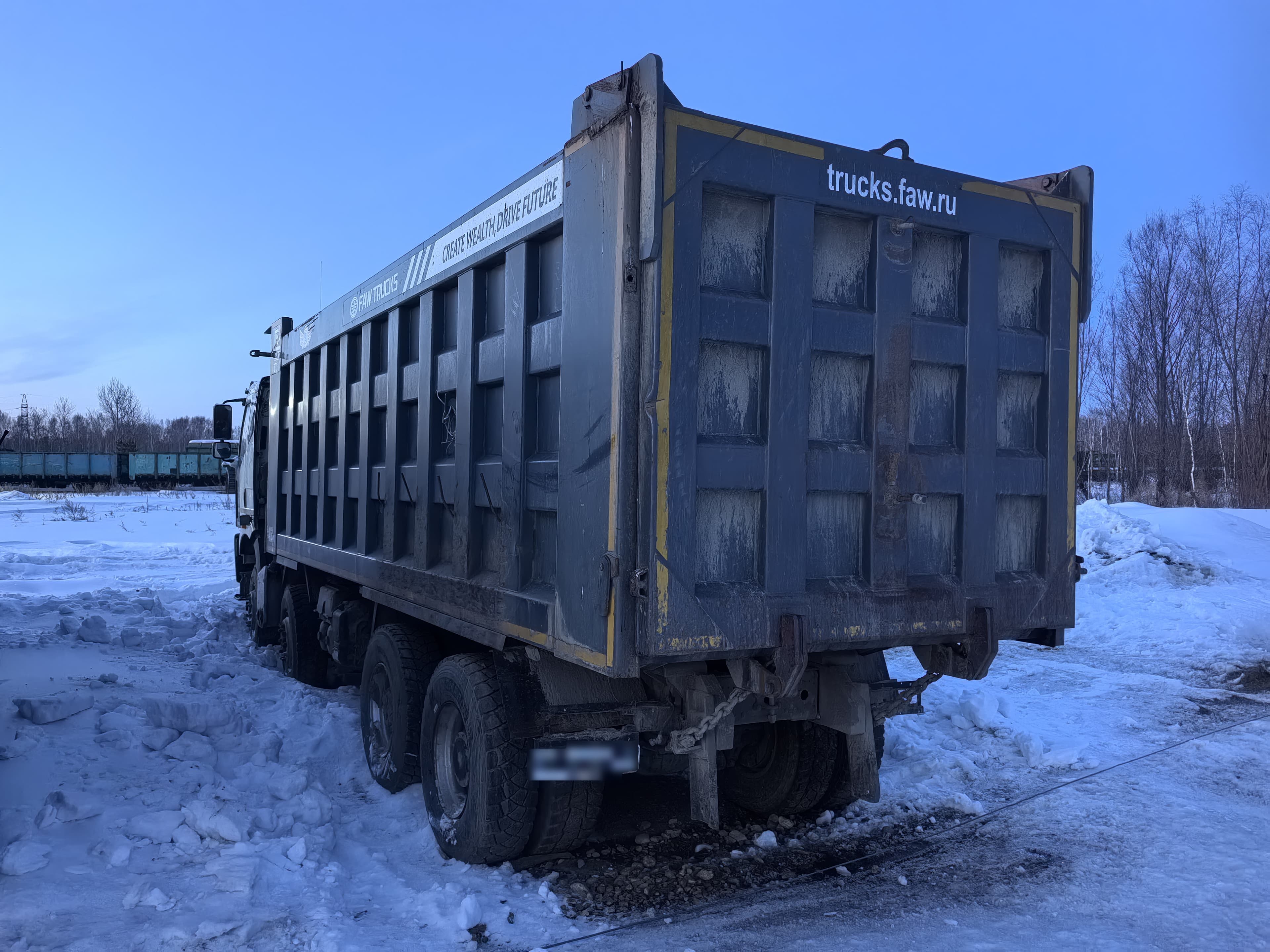 FAW J6 8x4 Самосвал - 4