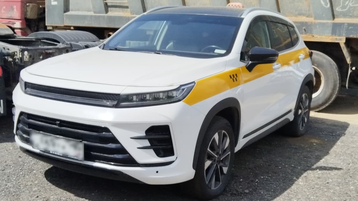 Exeed LX - 1