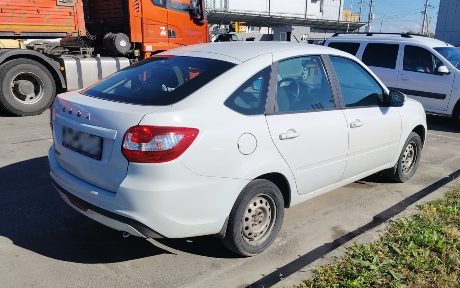 Lada Granta лифтбек - 3