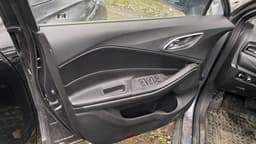 Jac JS4 - 8