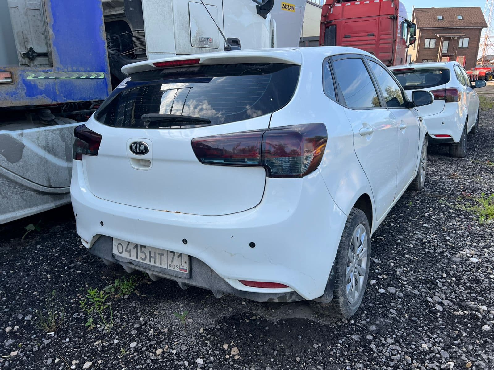 KIA Rio - 3