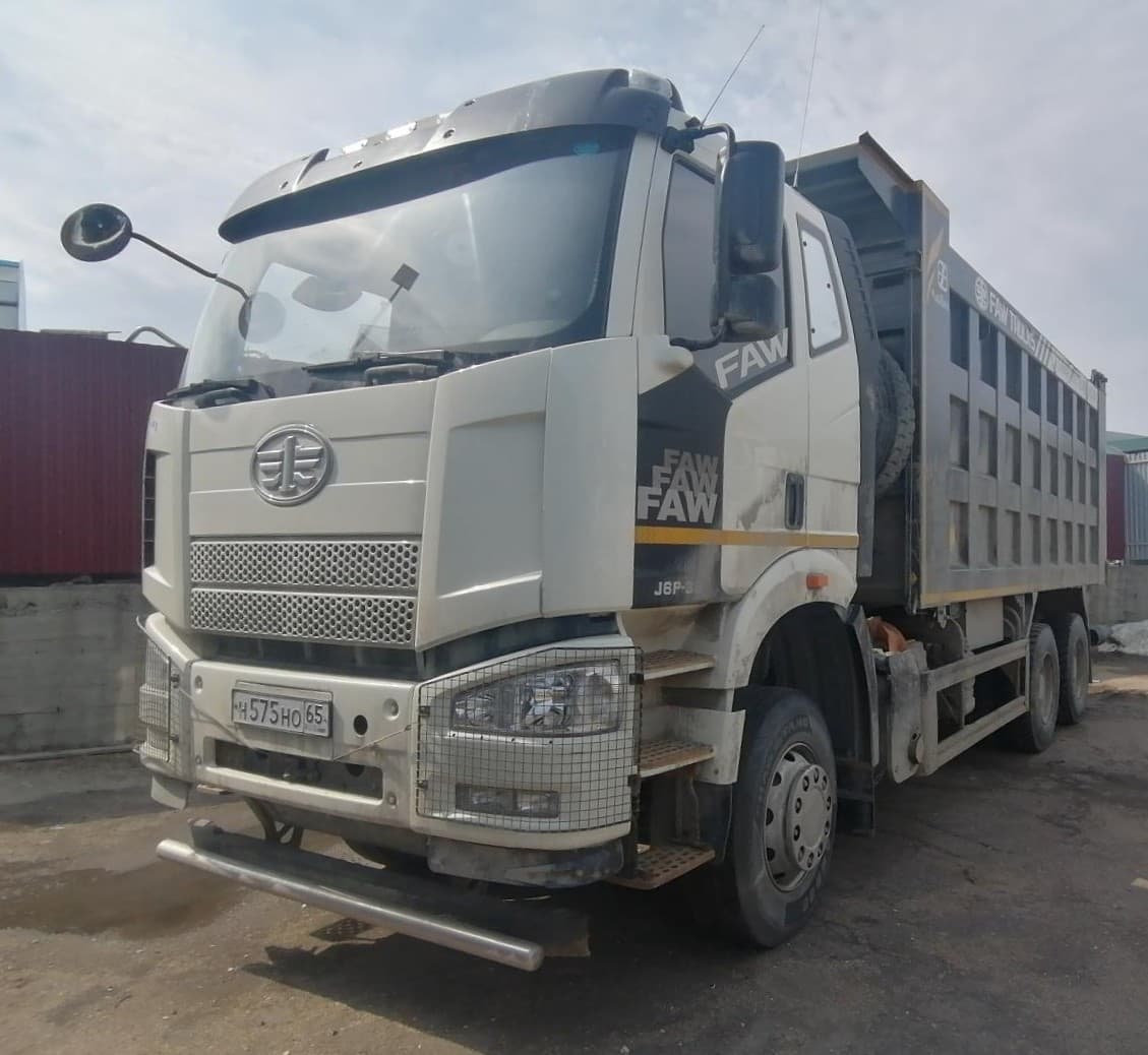 FAW J6* 6x4 Самосвал - 1