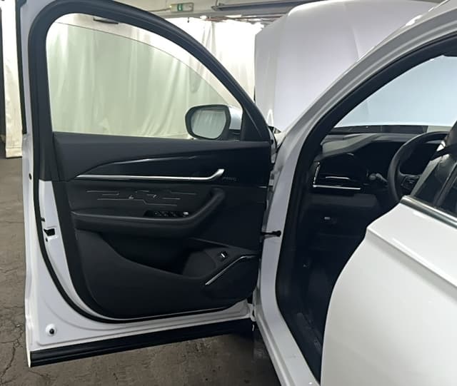Geely Monjaro - 8