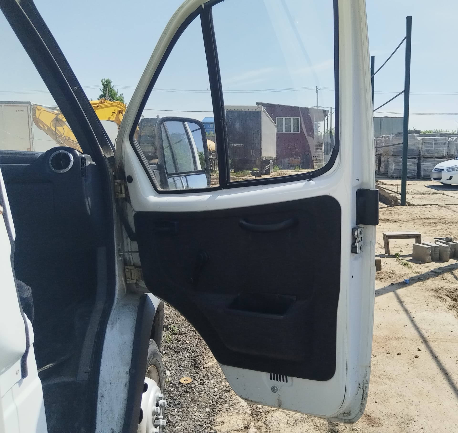 Автомаш 2834* на шасси GAZ GAZELLE BUSINESS Промтоварный - 7