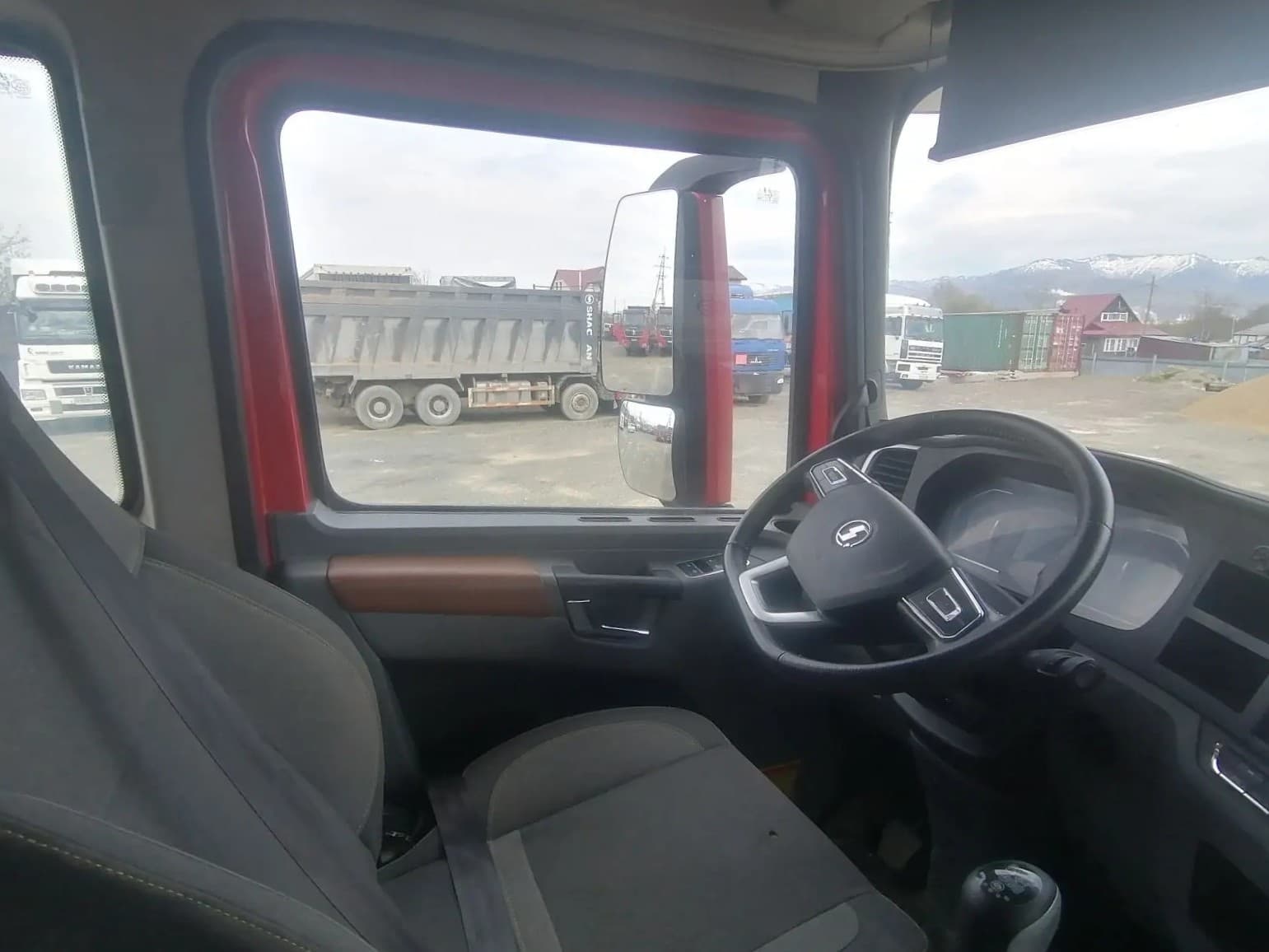 Shacman (Shaanxi) SX* 8x4 Самосвал - 6