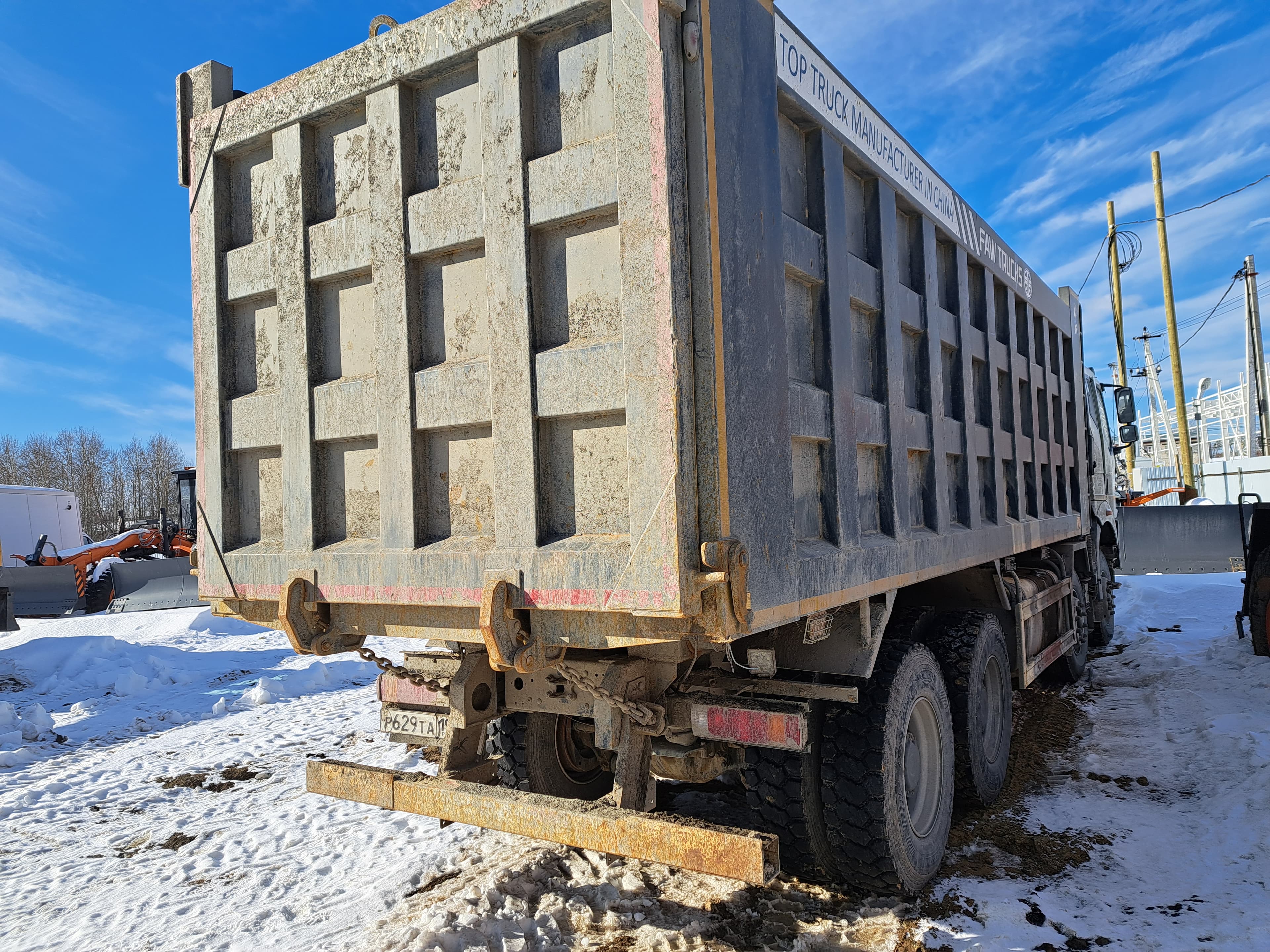 FAW CA 3310 8x4 Самосвал - 3