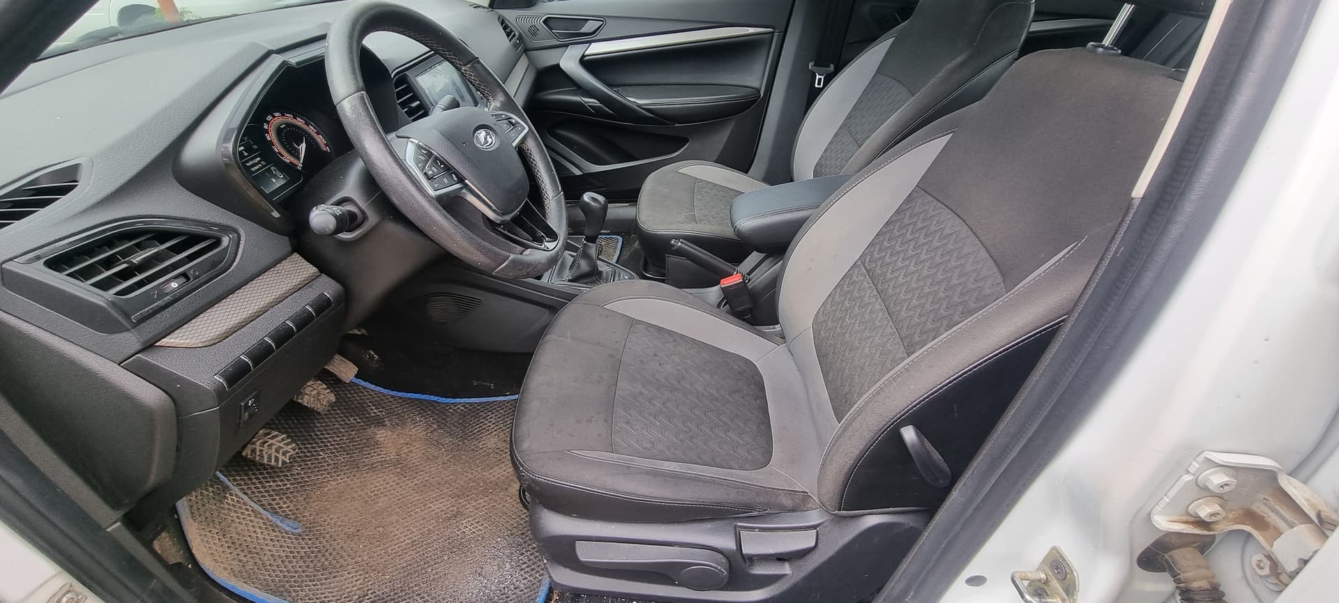Lada Vesta седан - 6