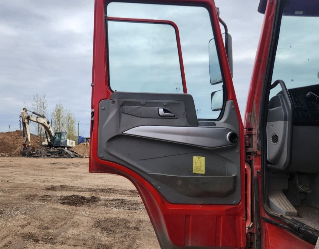 Howo ZZ* 6x4 Самосвал - 8