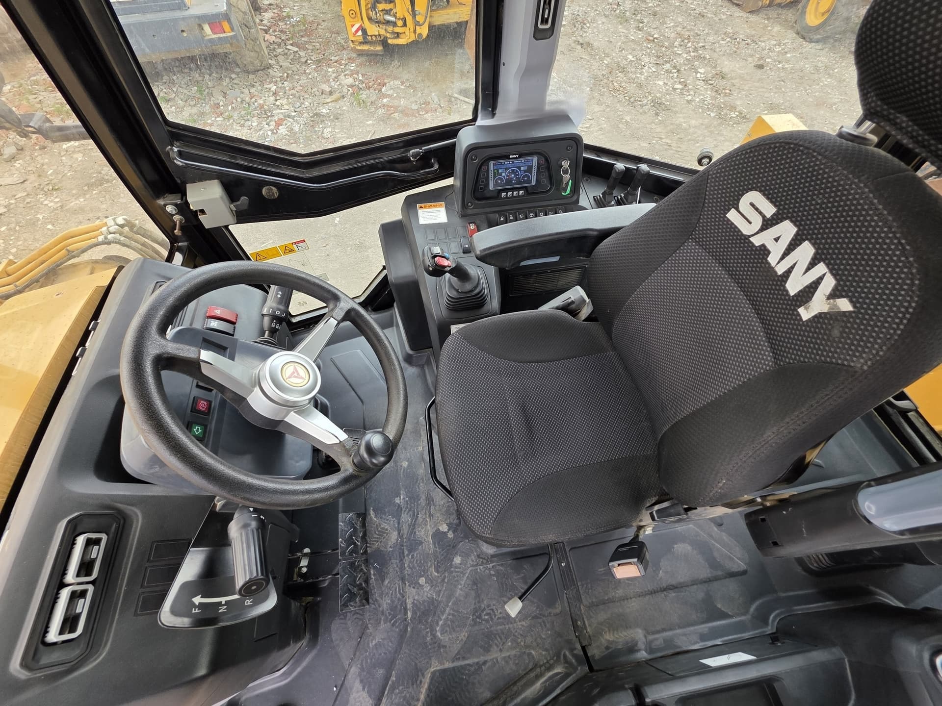 Sany BHL* Экскаватор-погрузчик - 5