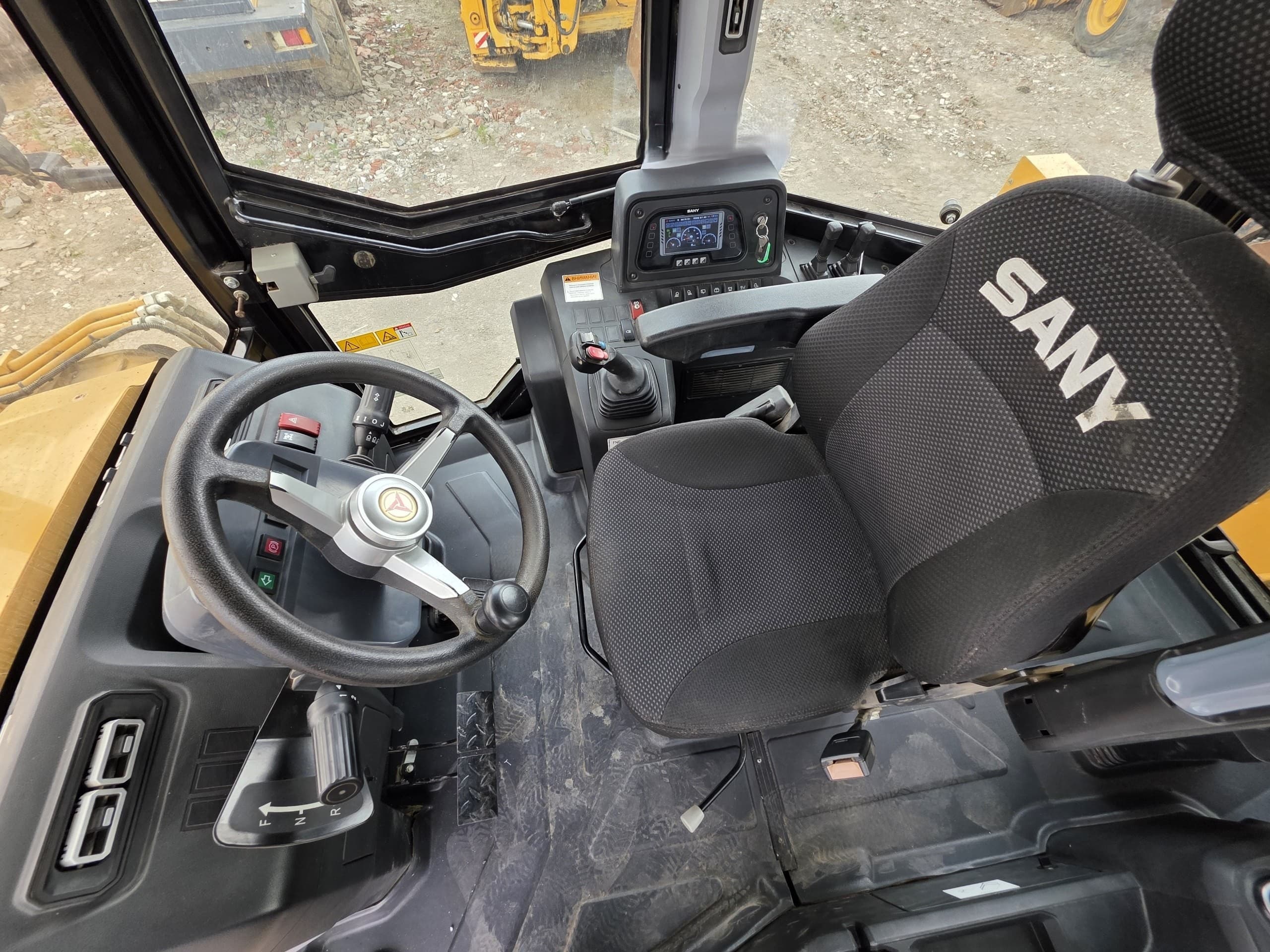 Sany BHL* Экскаватор-погрузчик - 5