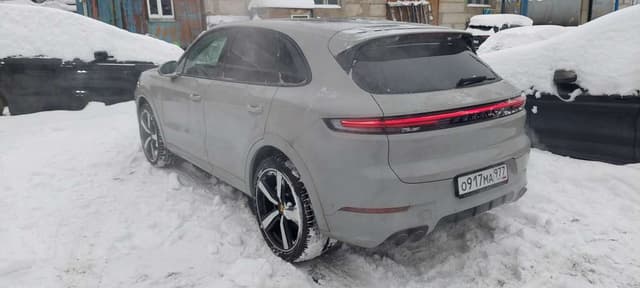 Porsche Cayenne - 4