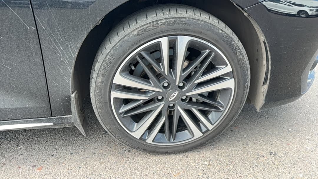 Chery ARRIZO 8 - 9