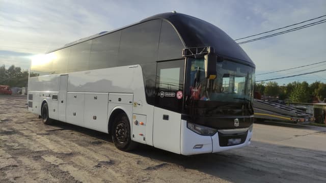 Zhongtong LCK6127* Автобус - 2