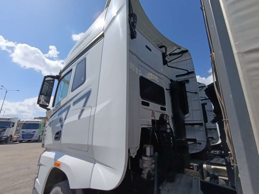 FAW J7 4x2 Седельный тягач - 4