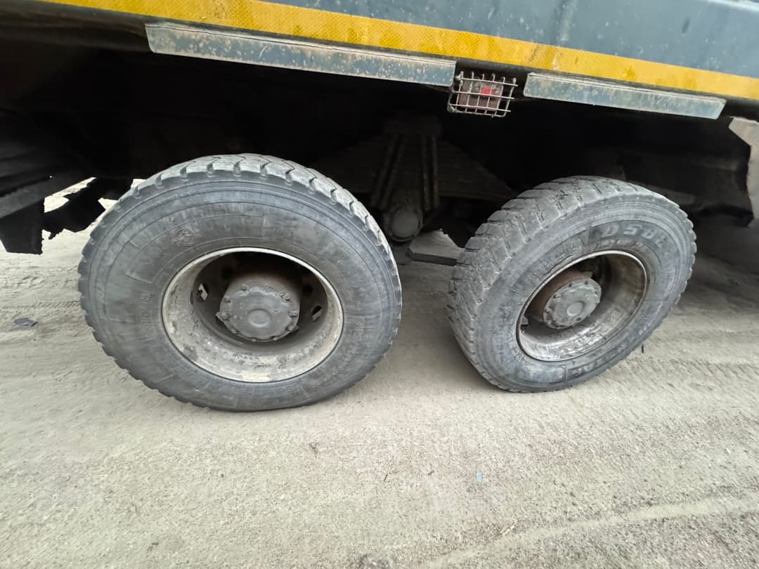Howo ZZ* 8x4 Самосвал - 7