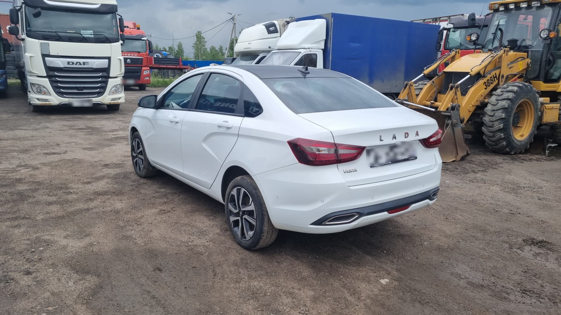 Lada Vesta седан - 4