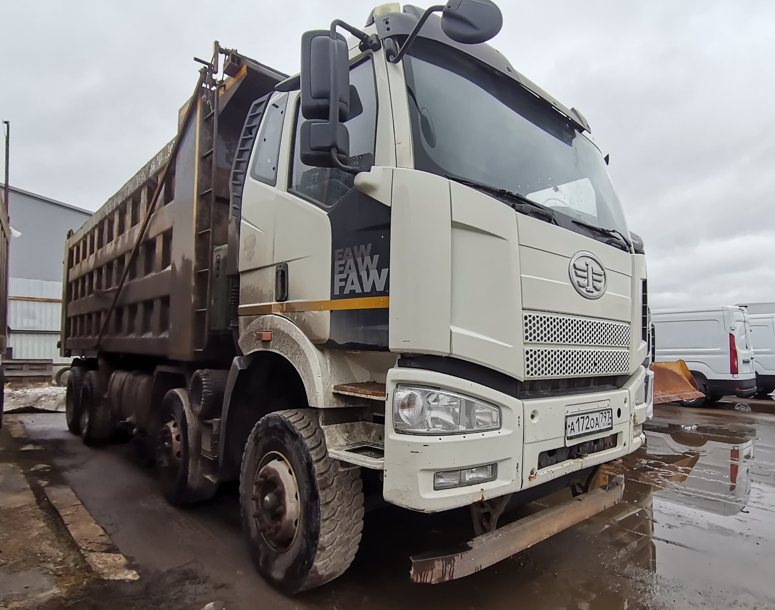 FAW J6 8x4 Самосвал - 2