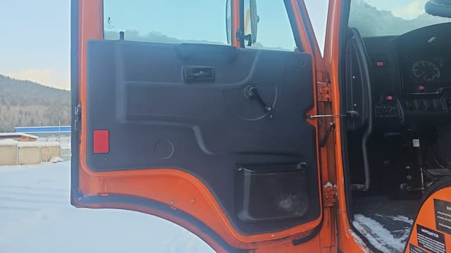 Ряжский Авторемонтный Завод МК-4534 на шасси КамАЗ 6520 6x4 КДМ - 6