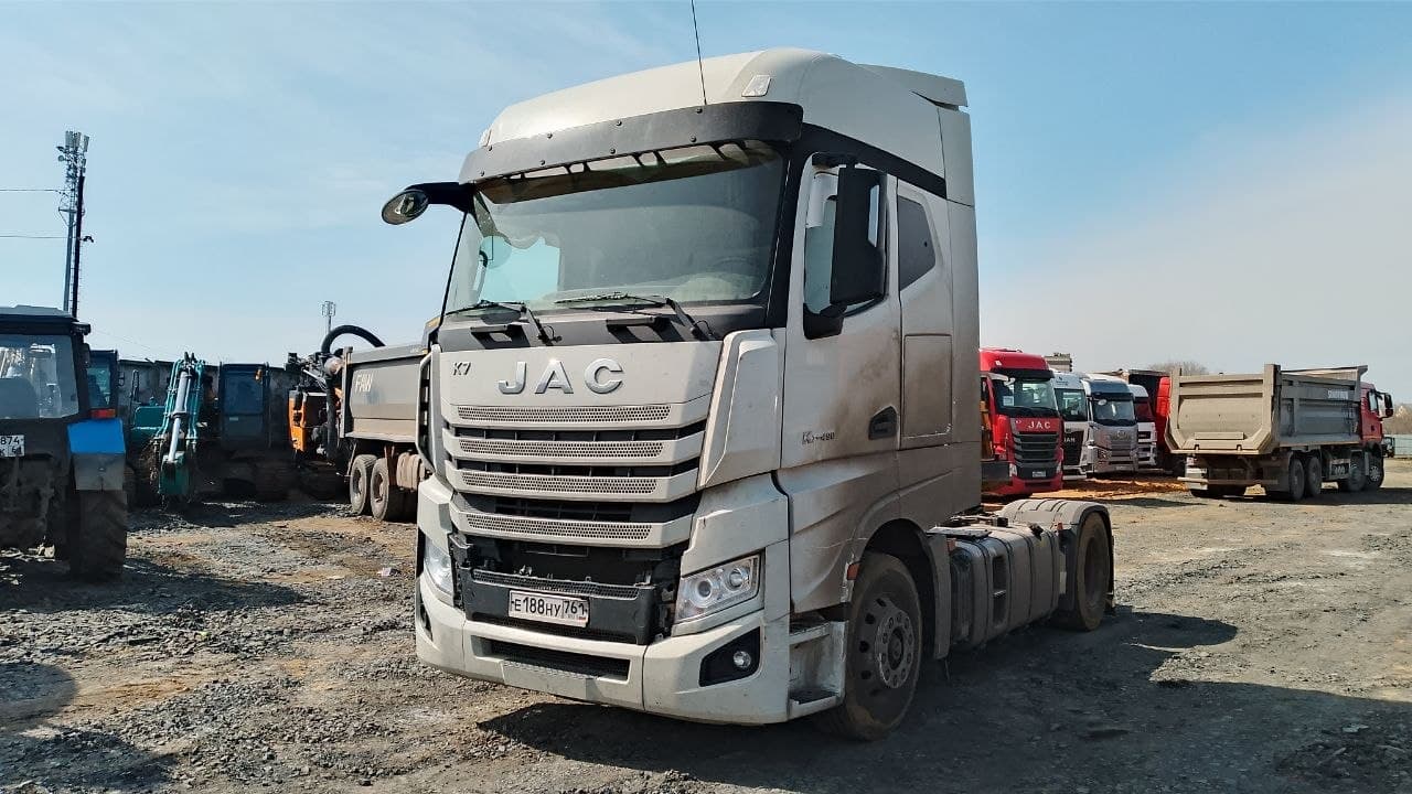 Jac K7 4x2 Седельный тягач - 1