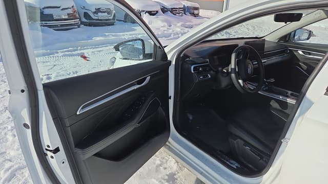 Geely EMGRAND - 7