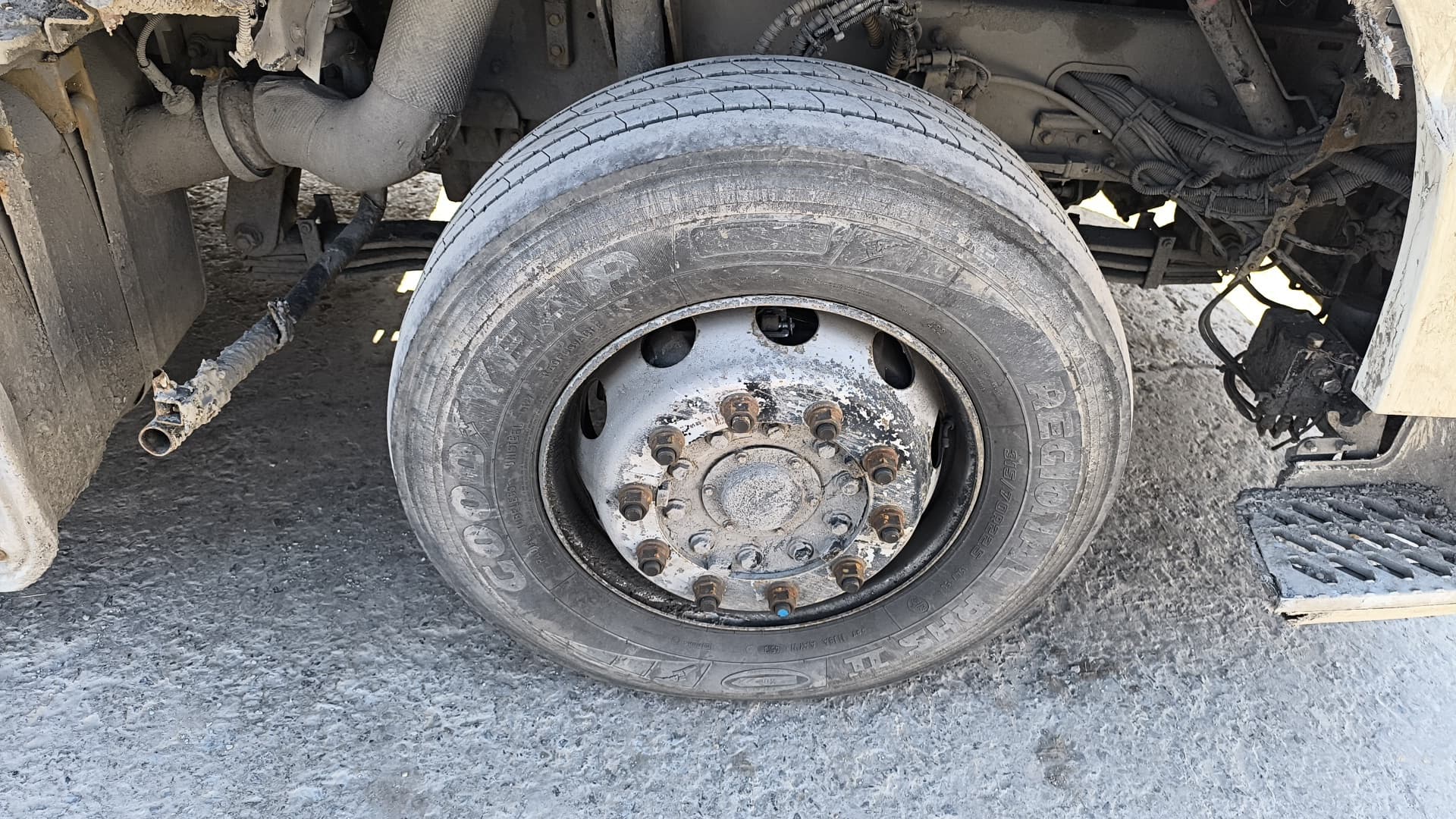 Dongfeng DFH 4x2 Седельный тягач - 10
