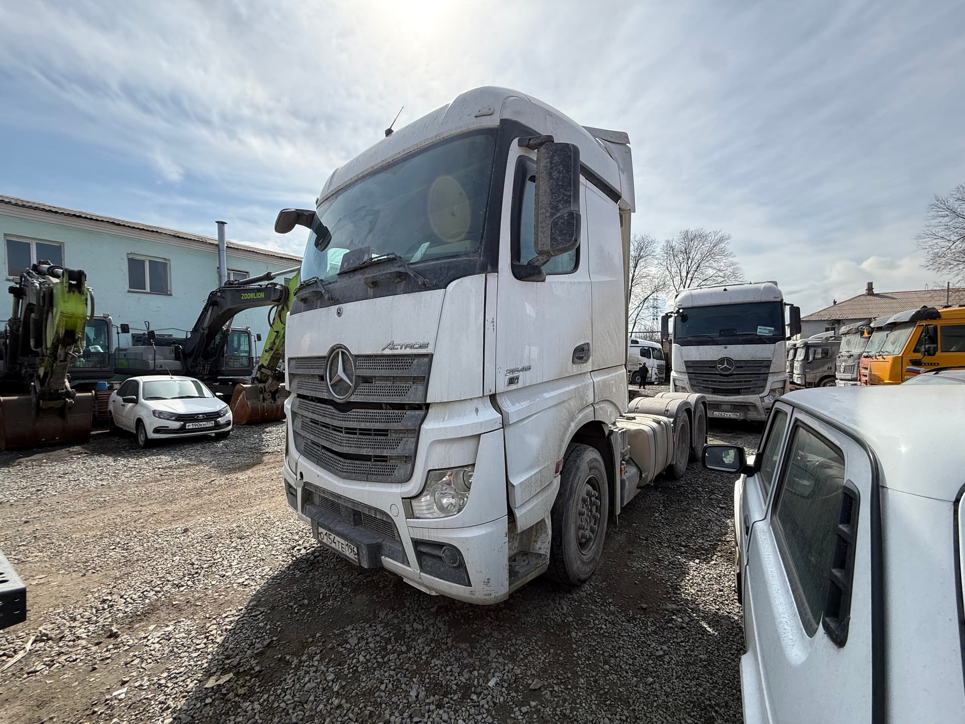 Mercedes-Benz Actros 6x4 Седельный тягач - 1