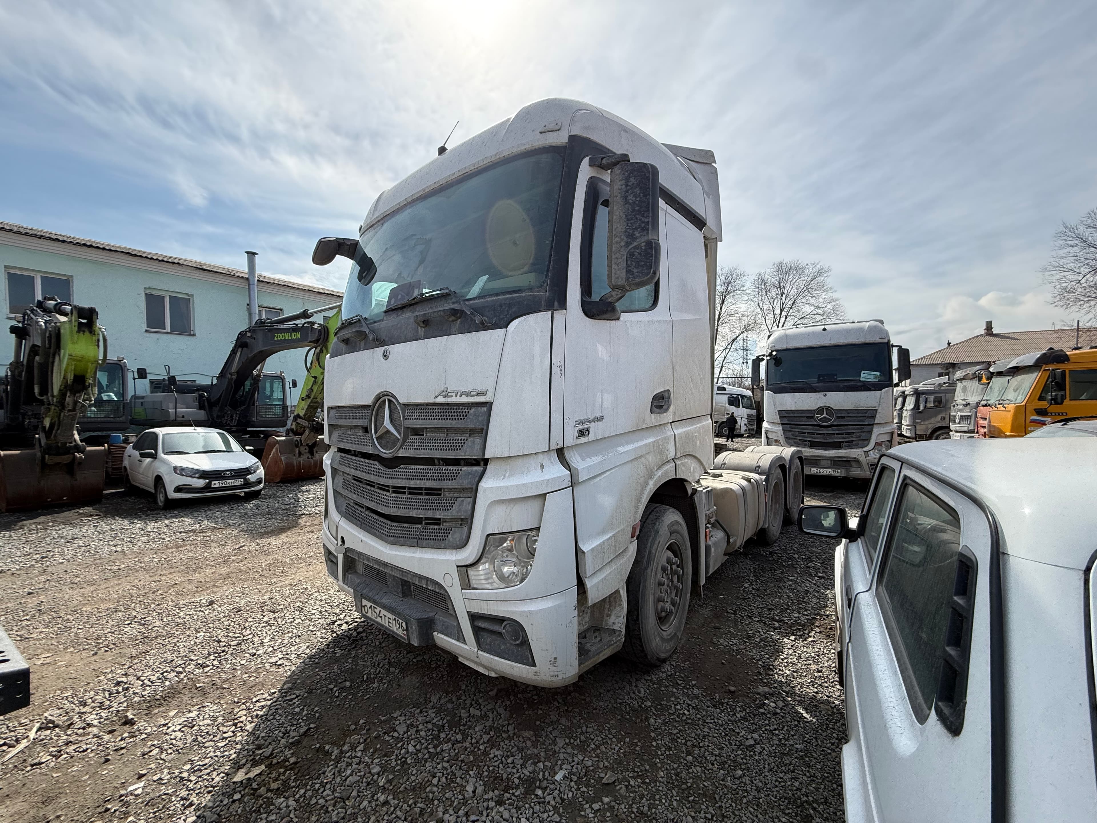 Mercedes-Benz Actros 6x4 Седельный тягач - 1