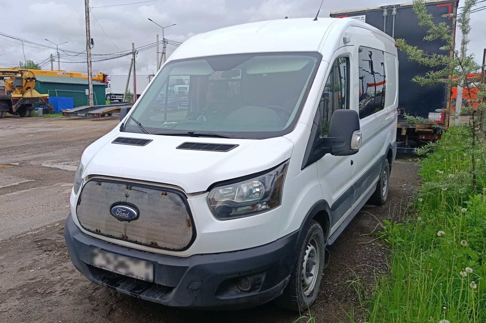 Ст Нижегородец 2327* на базе FORD TRANSIT Грузопассажирский - 1