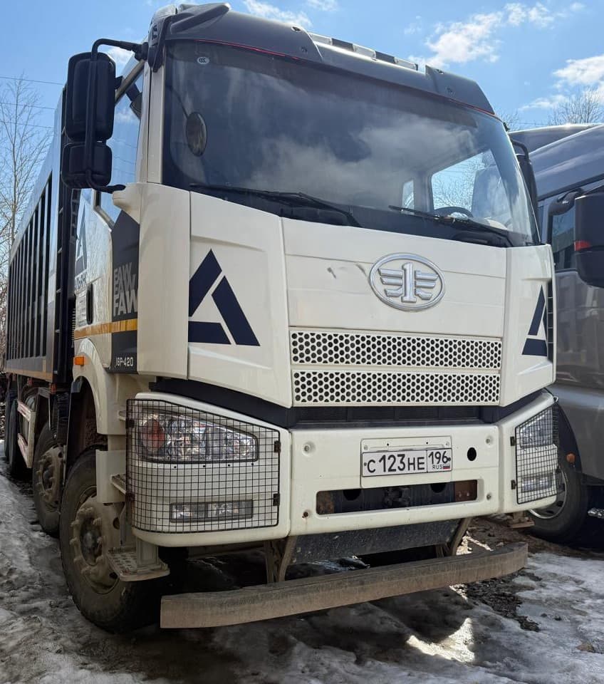 FAW CA 3310 8x4 Самосвал - 2