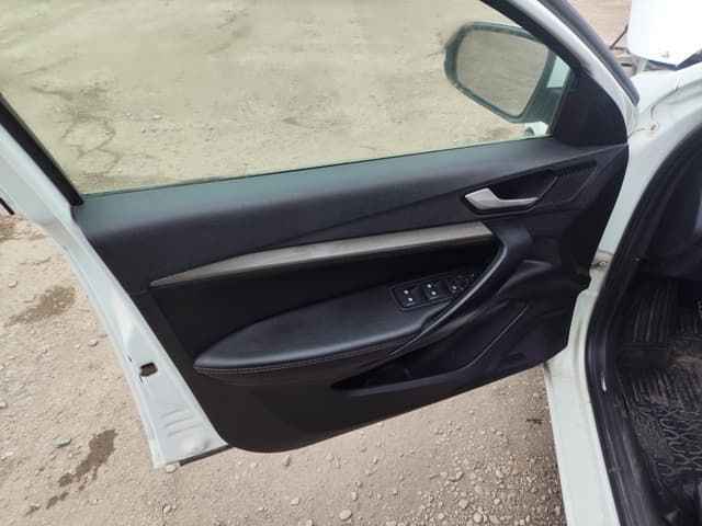Lada Vesta седан - 7