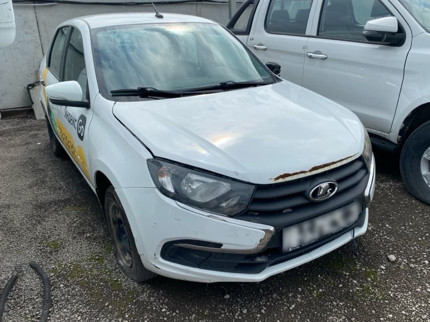 Lada Granta лифтбек - 2