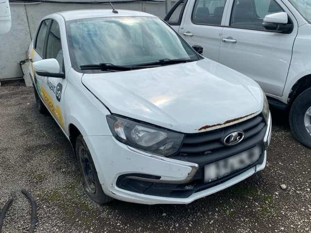 Lada Granta лифтбек - 2