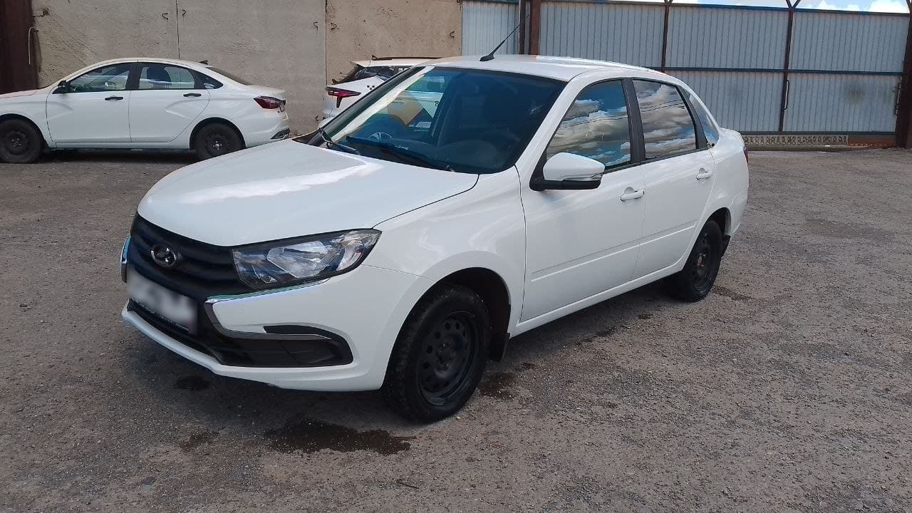 Lada Granta седан - 1