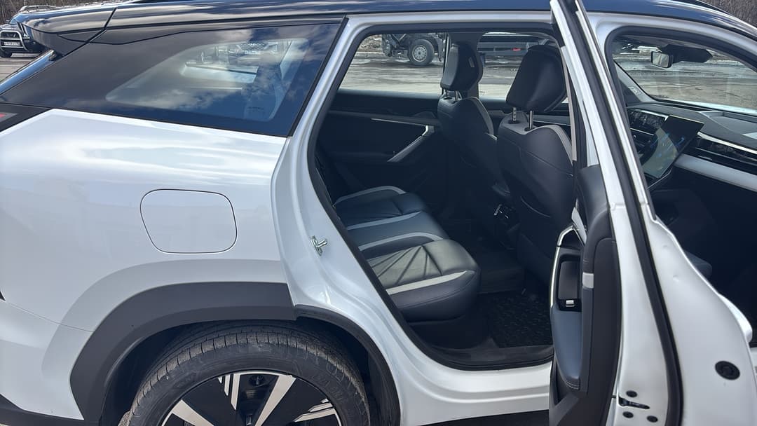 Geely Atlas - 8