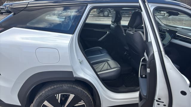 Geely Atlas - 8