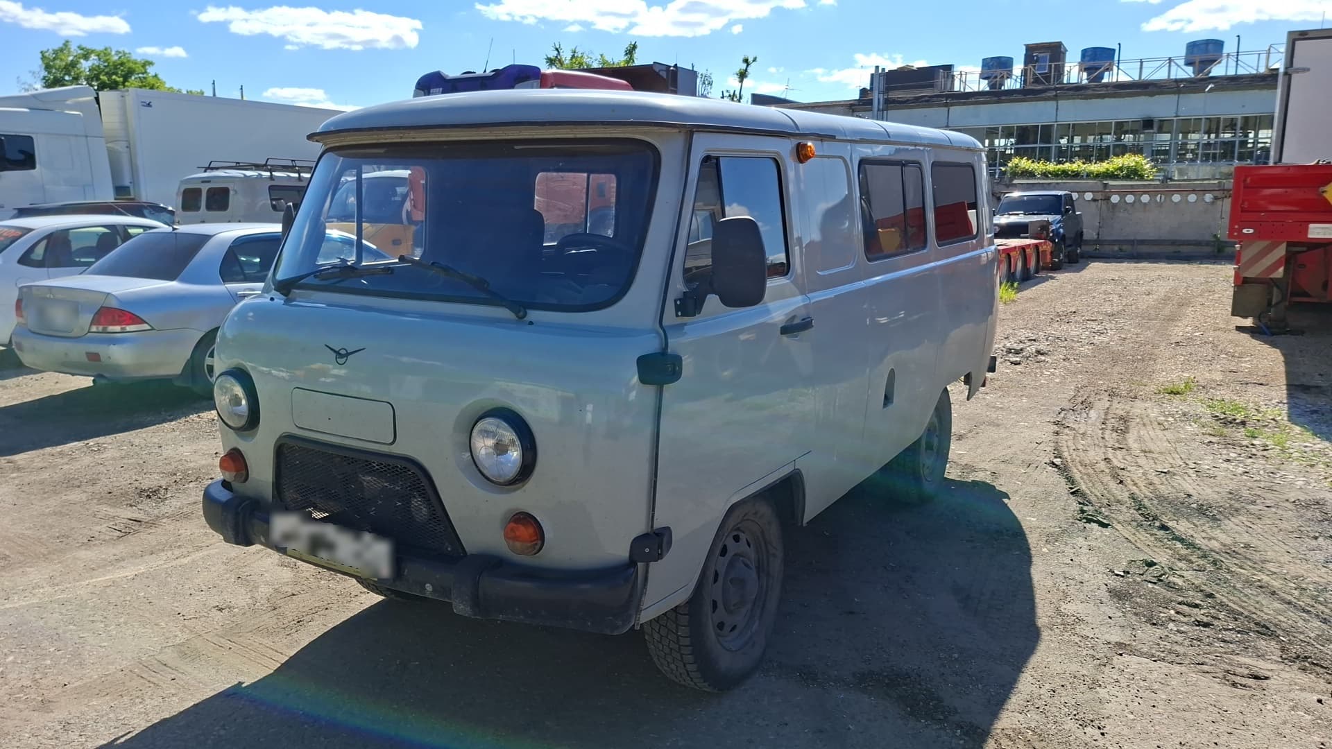 UAZ 3909* Грузопассажирский - 1