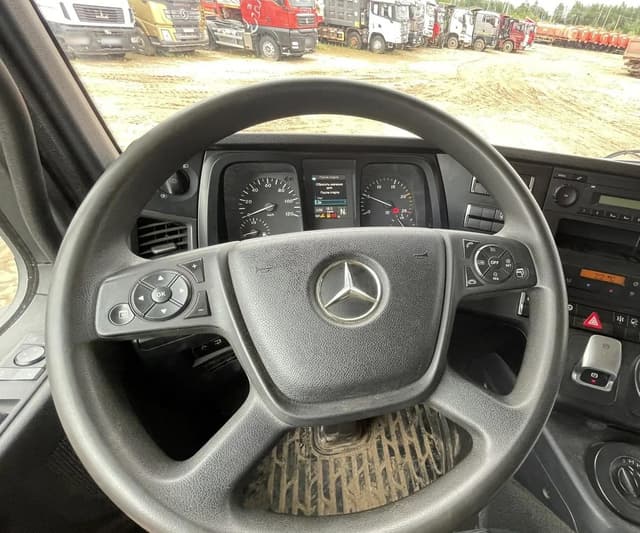 Mercedes-Benz Arocs 6x6 Седельный тягач - 5
