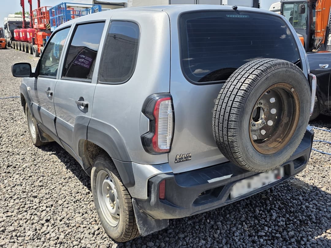 Lada Niva Travel - 4
