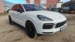 Porsche Cayenne - 2
