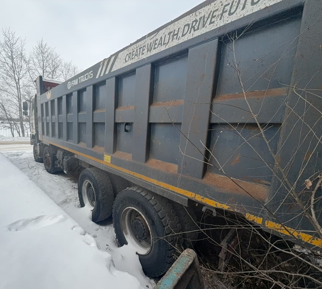FAW J6 8x4 Самосвал - 4