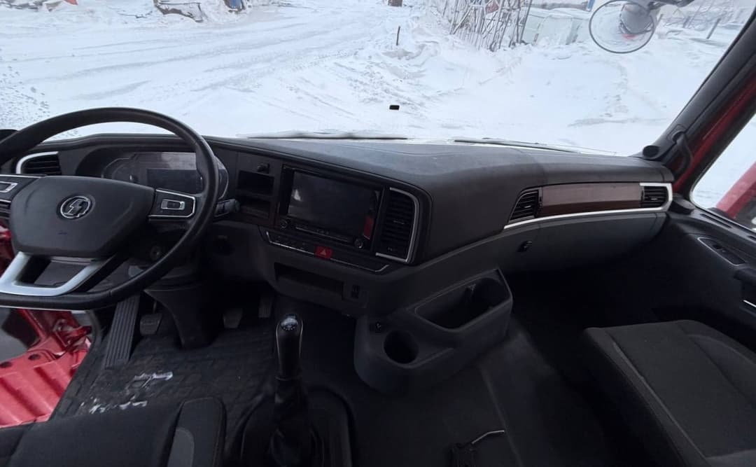Тктд 5347* на шасси Shacman SX4258 6x6 Седельный тягач с КМУ - 4