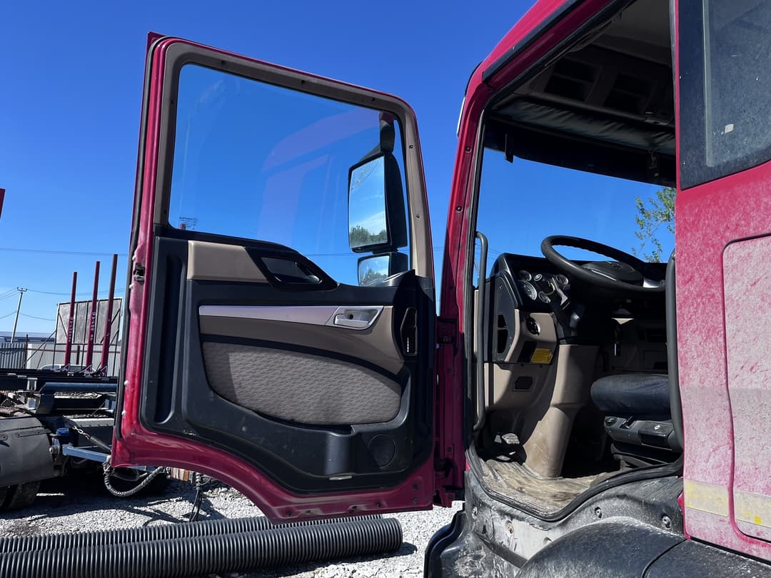 Howo T5G 8x4 Самосвал - 8