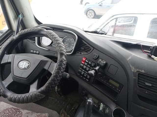 FAW CA 3310 8x4 Самосвал - 4