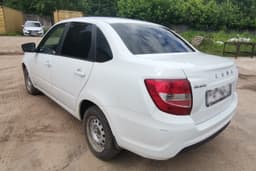 Lada Granta седан - 4