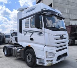 FAW J7 4x2 Седельный тягач - 2